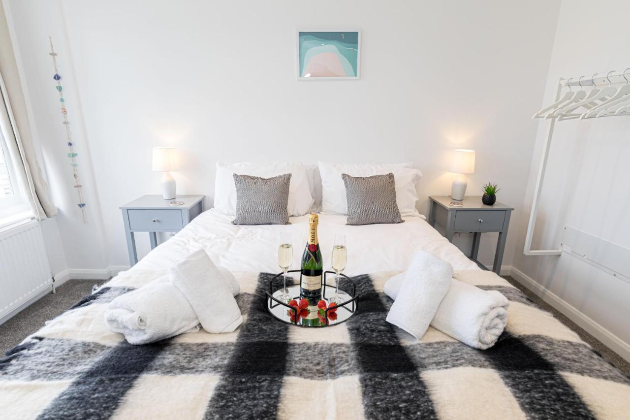 Ocean Breeze - 1 Minute From The Beach - 10 Minute From Bic - Fast Wi-Fi - Smart Tv Bournemouth Exteriér fotografie