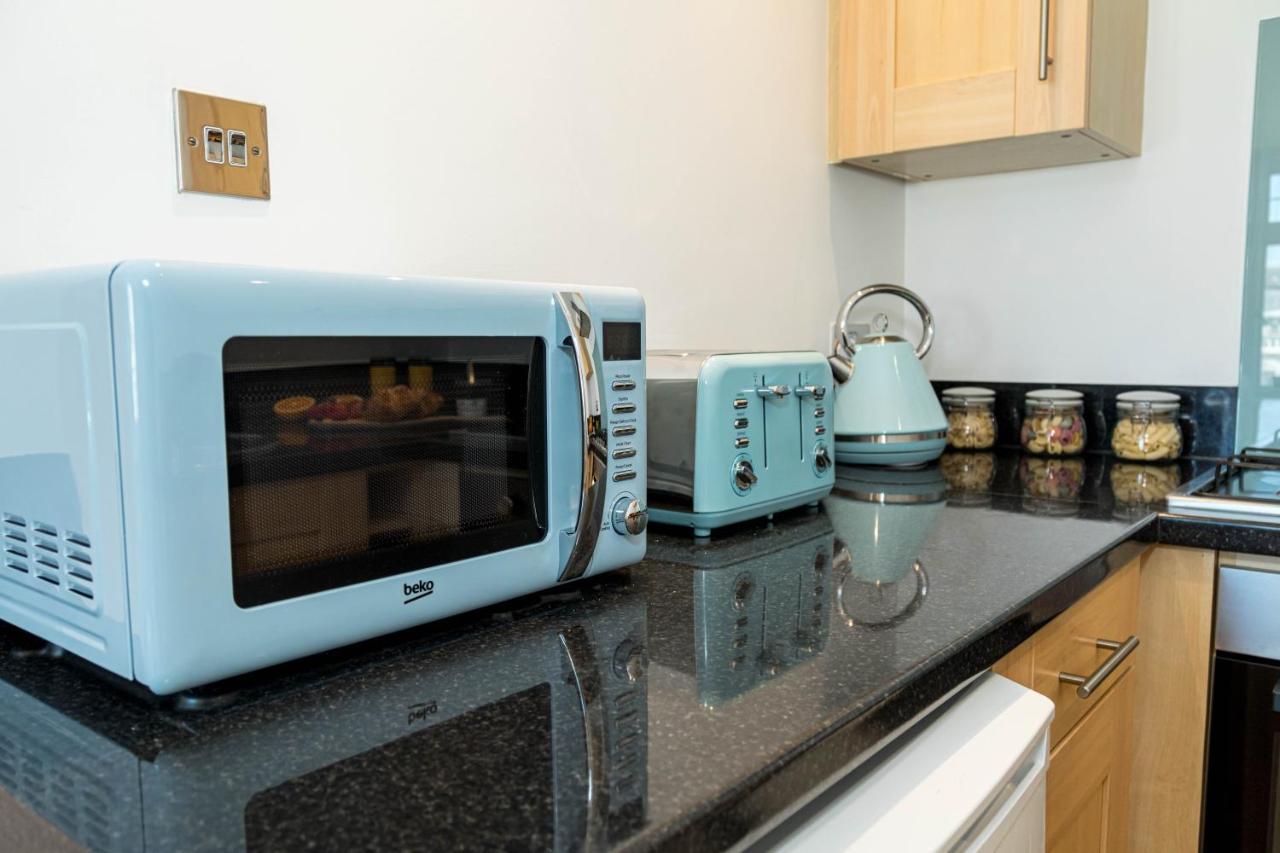 Ocean Breeze - 1 Minute From The Beach - 10 Minute From Bic - Fast Wi-Fi - Smart Tv Bournemouth Exteriér fotografie