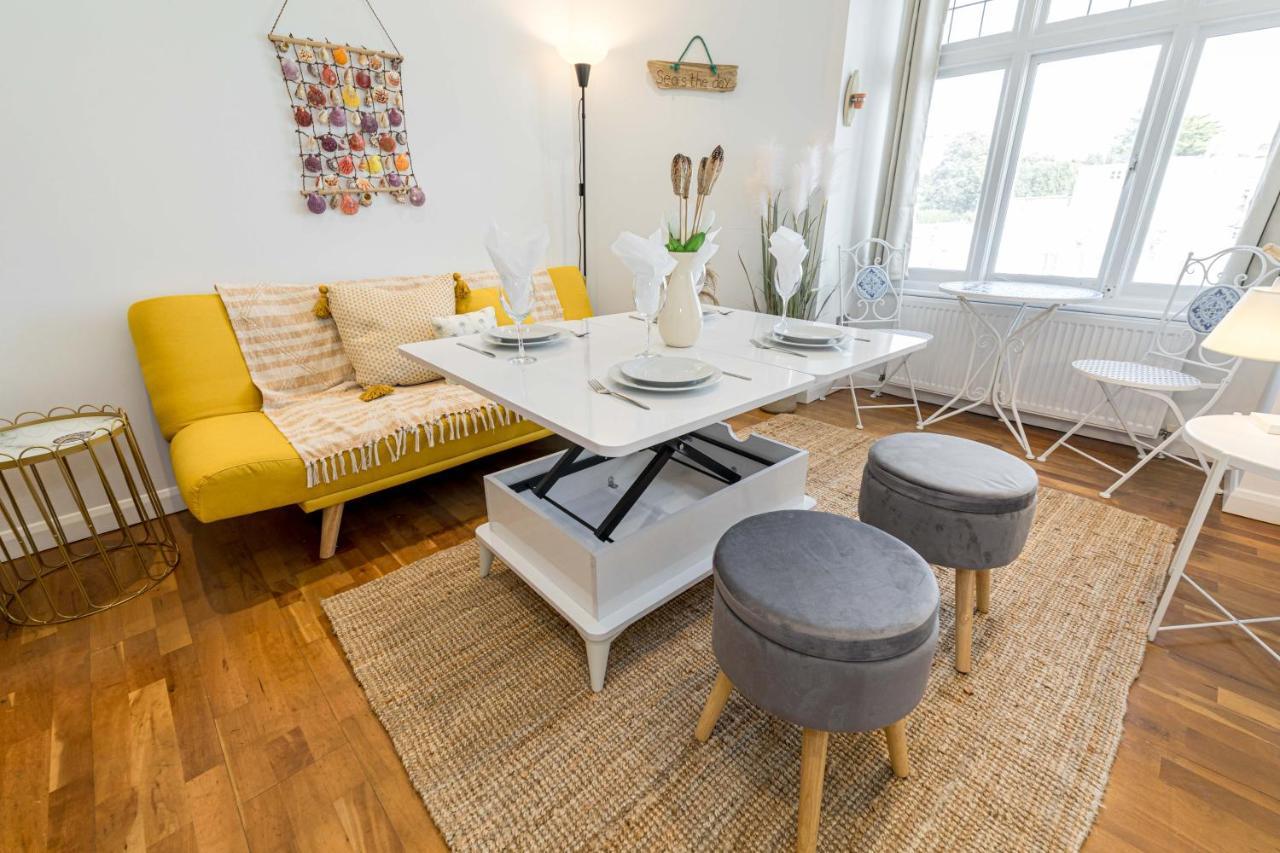 Ocean Breeze - 1 Minute From The Beach - 10 Minute From Bic - Fast Wi-Fi - Smart Tv Bournemouth Exteriér fotografie